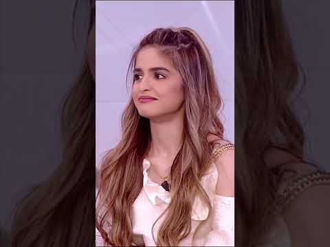 ‏⁨حلا الترك مع خطيبها⁩ طلبو منها تغني عراقي 🇮🇶🤩
