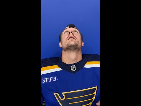 Blues players take on the Oreo Challenge
