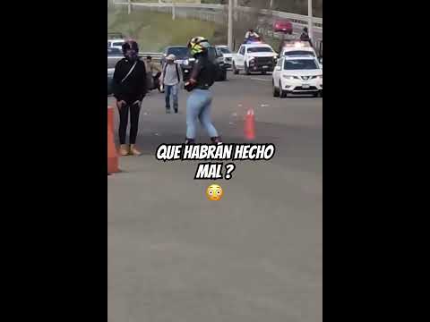 Los siguió la GN #motos #policia #bikers #kawasaki