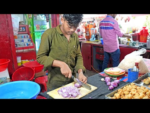 Lightning Fast Cutting Skilled Young Street Food Maker!