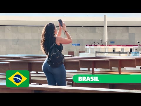 ASÍ ES LA VIDA en BRASILIA, la Capital Más IMPACTANTE del MUNDO