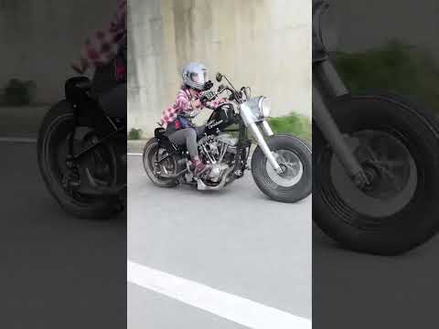 バイク女子ショベルでモーニングへ