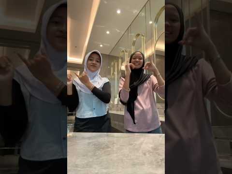 DINAR NGABUBURIT DI MALL SAMA BESTIE, VELOCITY DULU DI TOILET ESTETIK😍🤣 #shorts