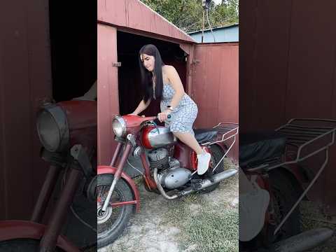 VINTAGE JAWA VIBES | Somewhere from Europe | Big Salute to the lady and her Jawa