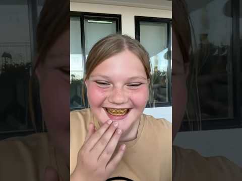 She NEEDS to Brush her TEETH! ๐ฆท