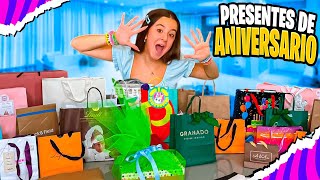 ABRINDO E MOSTRANDO TODOS OS PRESENTES QUE GANHEI NA MINHA FESTA DE 13 ANOS !  