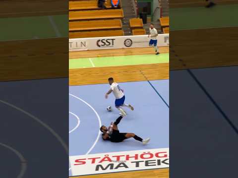 Too Fast Too Creative Futsal ⚽️🚀 #futsal #futsalskills #brilliant #footwork #shorts