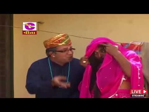 यूनिवर्सल कॉमेडी का प्रदर्शन