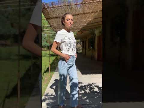 LE BISOU TEE SHIRT video