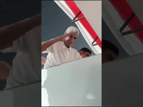 مناصر إتحاد العاصمة محدثا شحاتة : راهو يسلم عليك سعدان 🤝😅