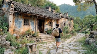 Young man cleans and restores grandpa's 30-year-old dilapidated house after losing job