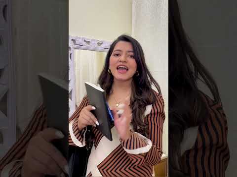 What’s in my Office Bag? ✨ Part 1 #ShivangiSah #YouTubeShorts #Shorts #whatsinmybag