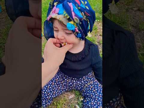 Papatya Yiyen Bebek😱😱😱🌼🌼🌼