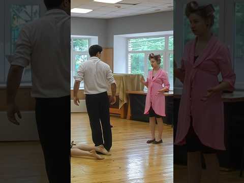 🧐 Actors school #imitation #acting #stagefight #<strong>skit</strong>
