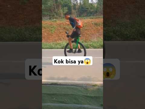 Cuma pakek Roda Satu#sepeda #bycycle #shortvideo #shorts