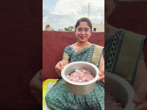 सुट्टीसाठी गावी आलोय घरच्यानसाठी सासूबाईन सोबत चुलीवर गावरान झणझणीत मटण रस्याचा बेतकेला।Mutton rassa