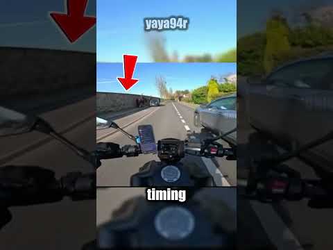 Il croise la police a cheval en accélérant ! @yaya94r