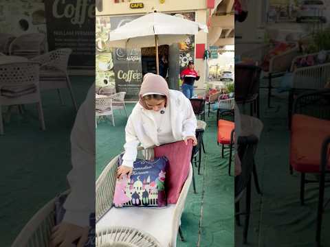 البنت نسيت فلوسها راحت غفلت الويتر وهربت 🙀