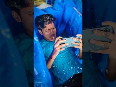 Hrithik Never Comes Out From Swimming Pool. 🌊