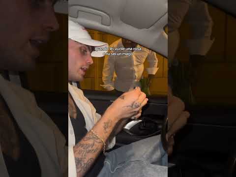 FACCIO APPARIRE DEI SOLDI ￼￼￼￼ DA UNA ROSA - Jey Lillo￼￼ #trucchidimagia #magictrick