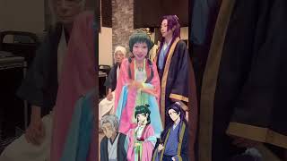 薬屋の歌声…⁉️ユラユラり裁ちばさみ…？