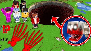 We Found BIG FOOTPRINTS Of Irritator In Minecraft!!