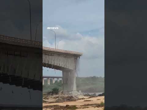 Ponte que liga os estados de Tocantins e Maranhão desaba e deixa ao menos um morto #Shorts