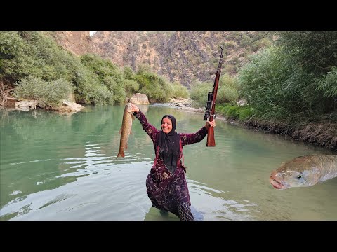 🌊 The adventures of Ms. Kulthum by the wild river. Amazing catch💪