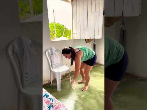 Ela achou que ia pra o rio tomar banho.