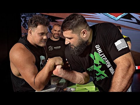 SCHOOLBOY VS VITALY ARM WRESTLING BEFORE THE MATCH 2025