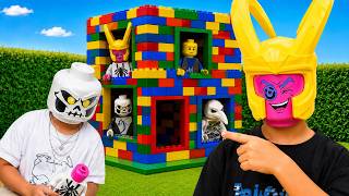 The dinosaur Yuxisaurus that stole the candy from..Kids built GIANT Lego with colorful toy blocks!