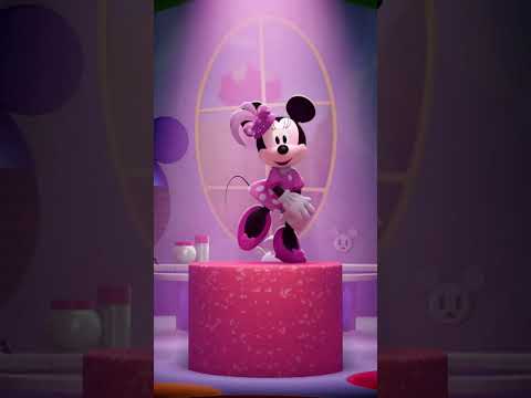 Toca probarte tu conjunto favorito 💅 | MINNIE MOUSE | @DisneyJuniorES