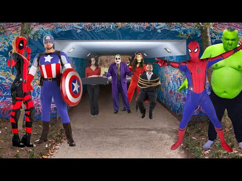 Superheroes Need To Save Hostages From Joker