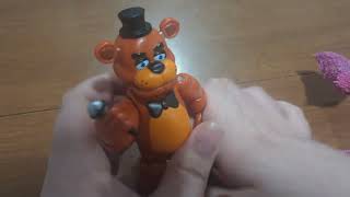 Freddy Fazbear vs Kissy Missy 
