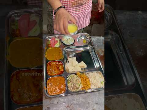 160 Rs थाली में इतना सब कुछ 😳😍 #eatwithvish #streetfood #shorts #youtubeshorts