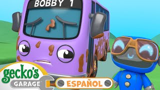 Bobby peligro en el lodo 😮🐸 Garaje de Gecko | Carros para niños | Videos educativos