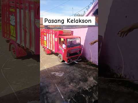 Truk AL Pasang Kelakson