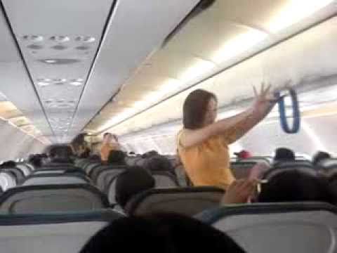 Cebu Pacific FAs dancing