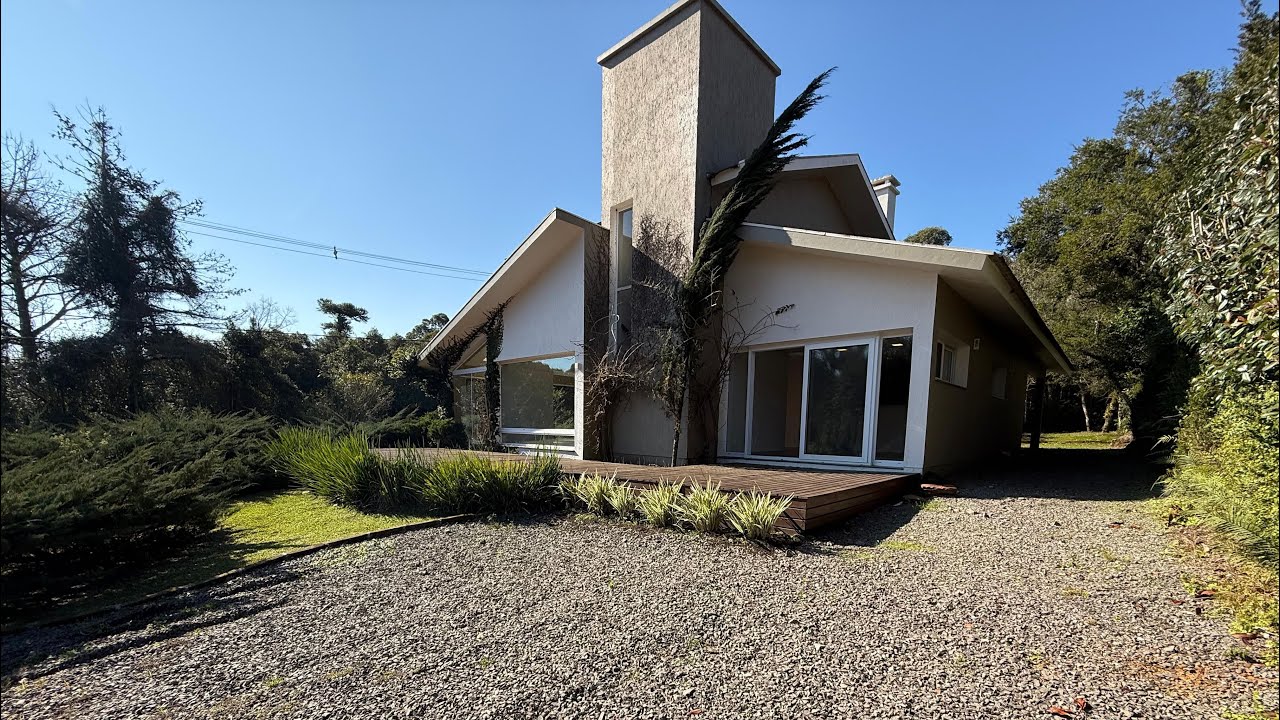 Casa 4 dormitórios no Condomínio Reserva da Serra em Canela