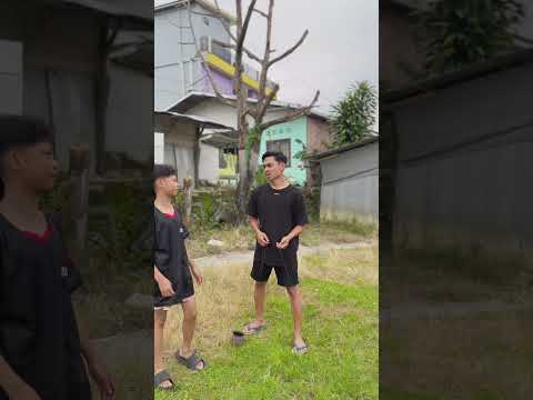 Layangan kecil di ambung #layangan #layangankecil #layangantanggalan #benanglayangan #funny #shotrs