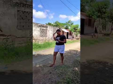 El loro 🦜 tremendo y sus piropos PT 3😂 #humor #loros #loro #comedia #risa #shortvideo #piropos