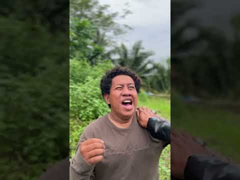 DUKUN CARI PEMBALAP #dukun #komedi #shorts #cewe #pembalap #trending