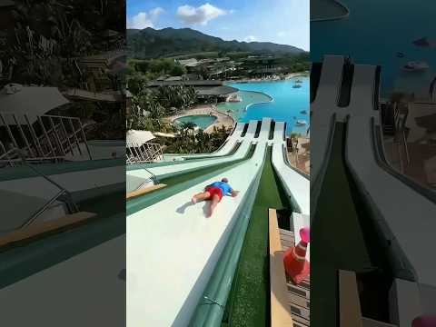 Haaland in Phuket 😱🔥😁 #waterpark #show #phuket #thailand #haaland #fifa #bundesliga #football #slide