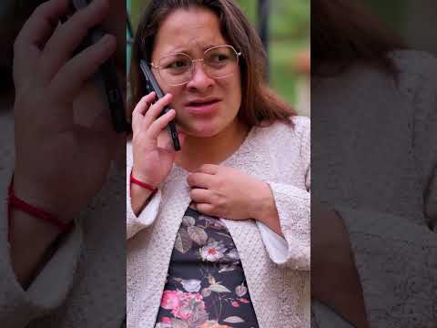 Madre albañil y su hijo crean un plan para delatar a familia interesada.