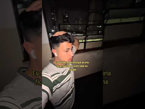 ALUNOS NA ESCOLA🤣🤣 passei a noite toda na escola esse dia! #youtubeshorts #shorts #escola