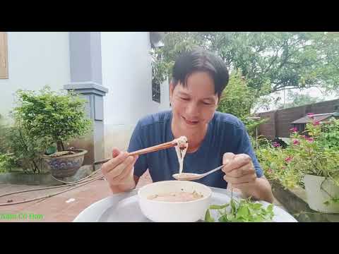 Lại bún riêu thịt nướng lòng | Clip Năm Cô Đơn