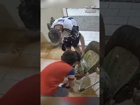 Ce petit garçon atteint de paralysie cérébrale bouge devant ses deux grands-frères #shorts
