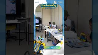 Nggak cuma dibantu, tutor kita ngajarin cara rakit robot yang bener & seru! #AiCI #FunLearningWithAI