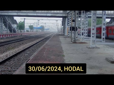 Furious Bhopal Shatabdi at Flat 160 Kmph overtakes Mangala Lakshadweep Express