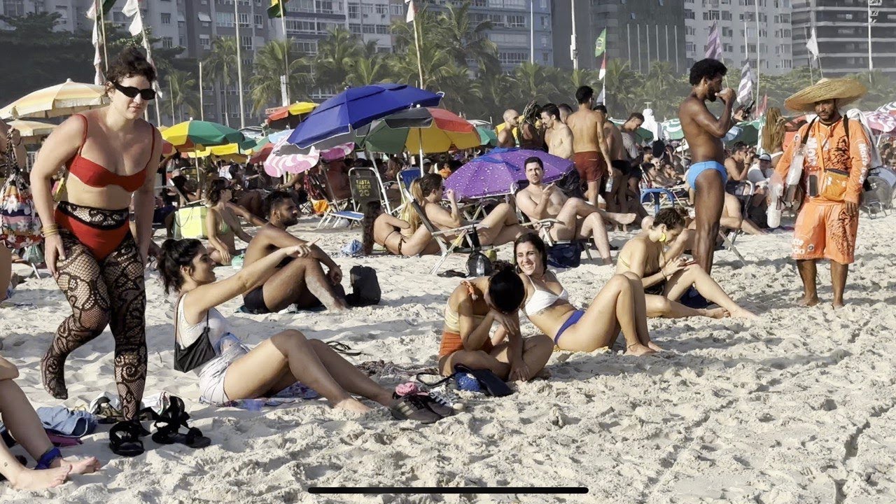 🇧🇷 Nice day at Copacabana beach Brazil | beach walk 4k